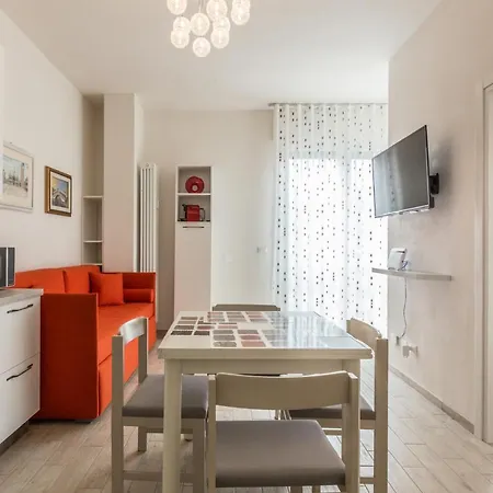 Serenity, By Short Holidays Apartment
