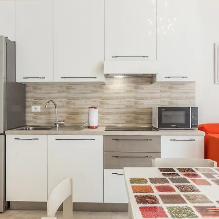 Apartment Serenity, By Short Holidays *